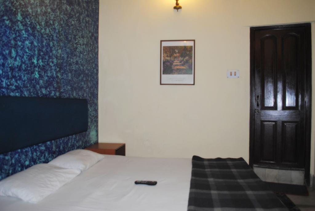 Hotel Esplanade Chambers Kalkutta Zimmer foto